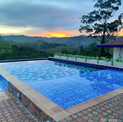 VILLA CARLINA - Finca en Lebrija, Santander